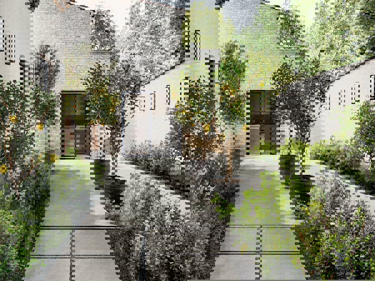 Generated Sta Esterno Grey.Jpg.1400X1400 Q85